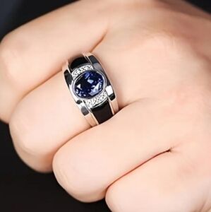 Sleek Black and Blue Men's Ring Sz 8